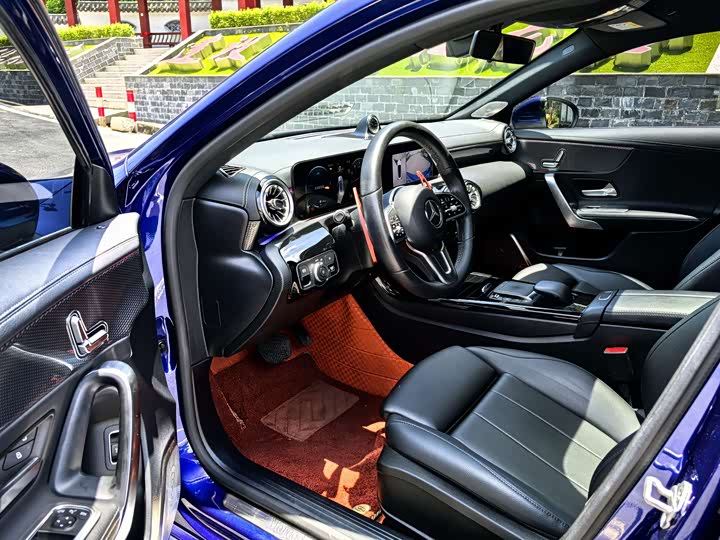 Фото 4 - Mercedes-Benz A-Class