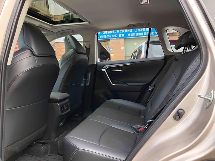 Фото 11 - Toyota Wildlander