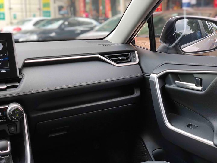 Фото 15 - Toyota Wildlander