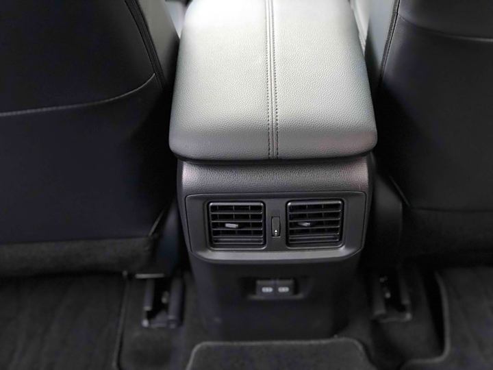 Фото 18 - Toyota Wildlander