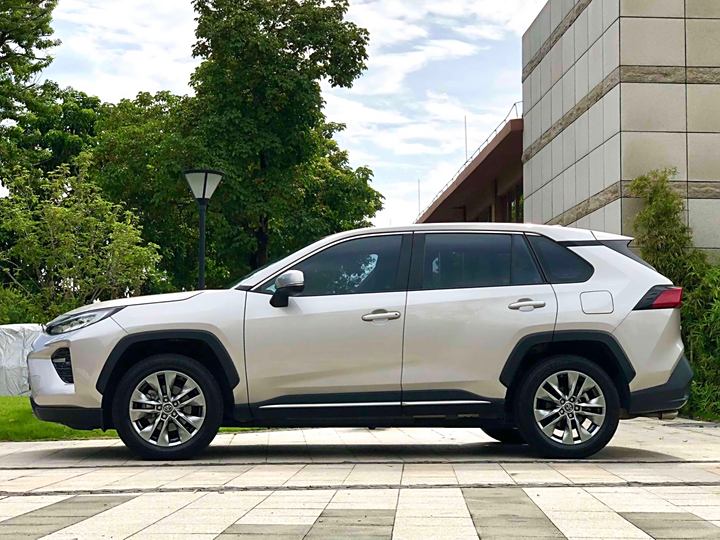 Фото 4 - Toyota Wildlander