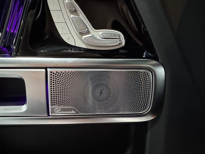 Фото 10 - Mercedes-Benz G-Class