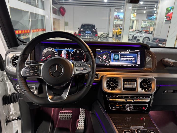 Фото 7 - Mercedes-Benz G-Class