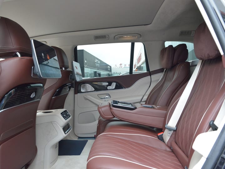 Фото 14 - Mercedes-Benz Maybach GLS