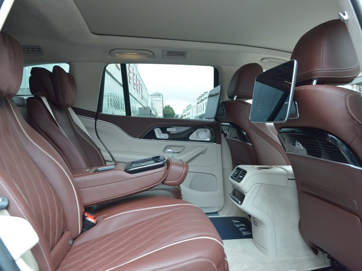 Фото 17 - Mercedes-Benz Maybach GLS