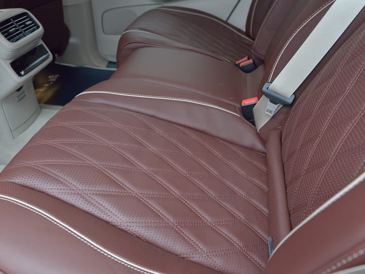 Фото 19 - Mercedes-Benz Maybach GLS