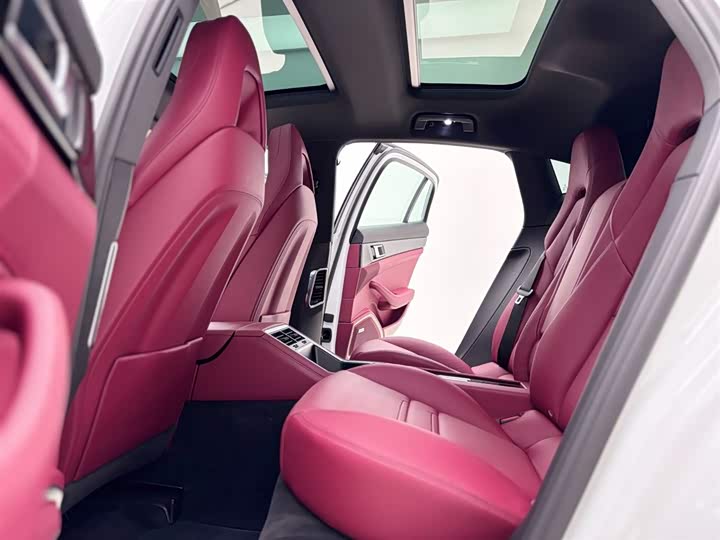 Фото 17 - Porsche Panamera