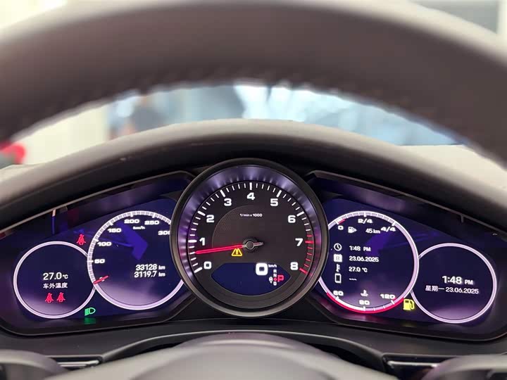 Фото 18 - Porsche Panamera