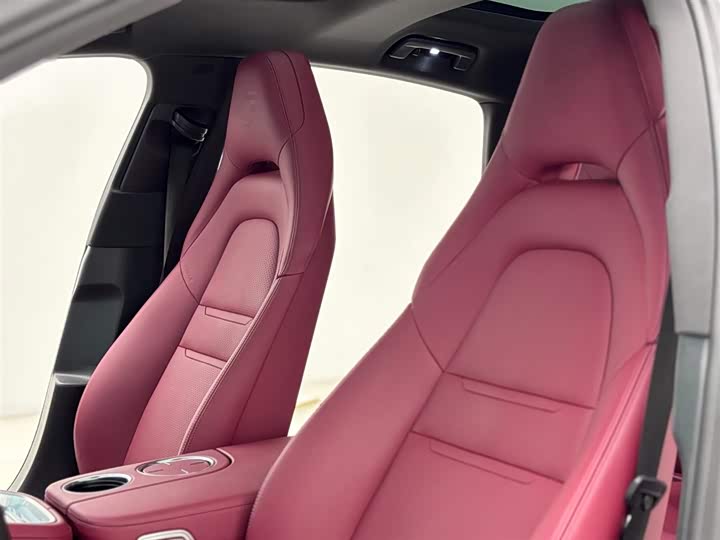 Фото 27 - Porsche Panamera