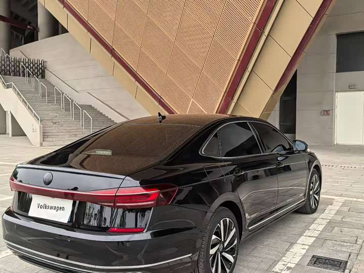 Фото 6 - Volkswagen Passat