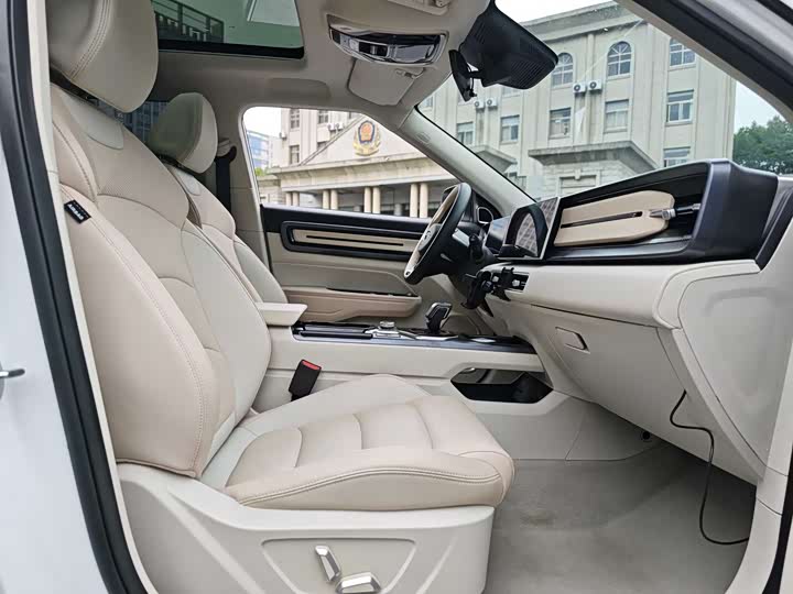 Фото 10 - Geely Icon