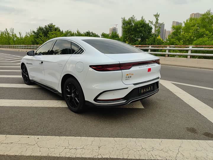 Фото 4 - BYD Han