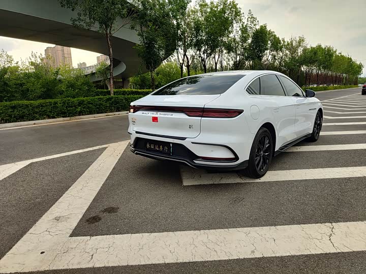 Фото 6 - BYD Han