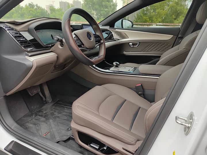 Фото 8 - BYD Han