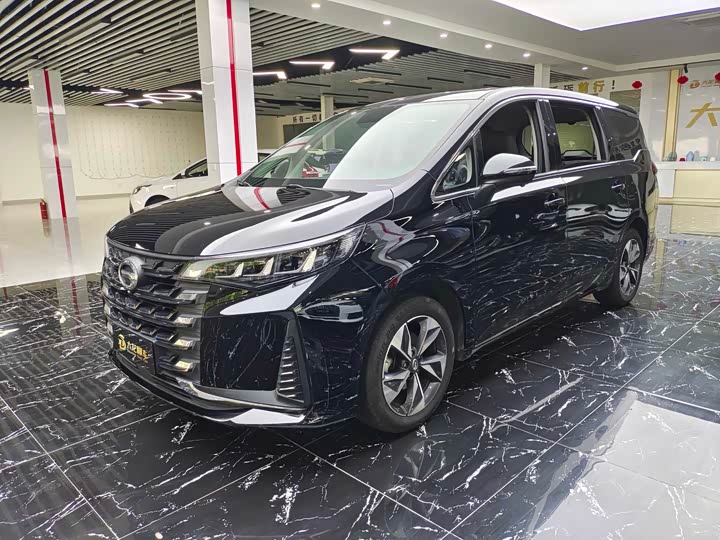 Фото 2 - GAC Trumpchi M6