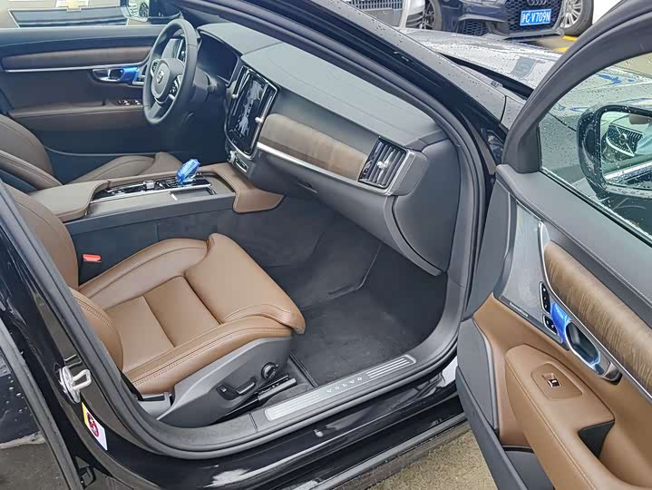 Фото 19 - Volvo S90