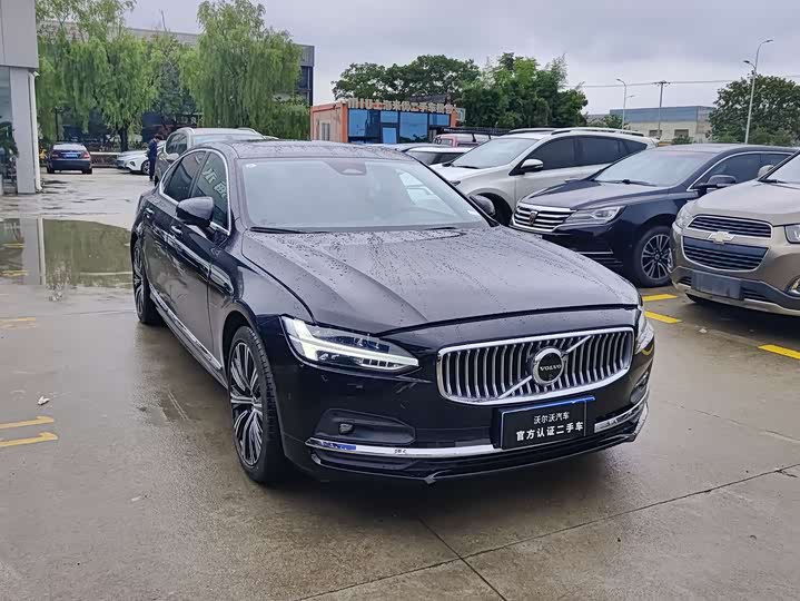 Фото 3 - Volvo S90