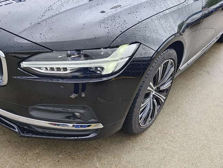 Фото 4 - Volvo S90