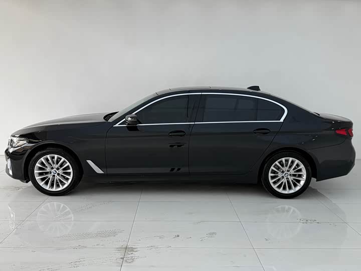 Фото 4 - BMW 5 Series