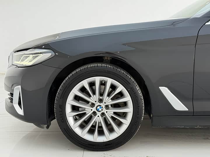 Фото 5 - BMW 5 Series