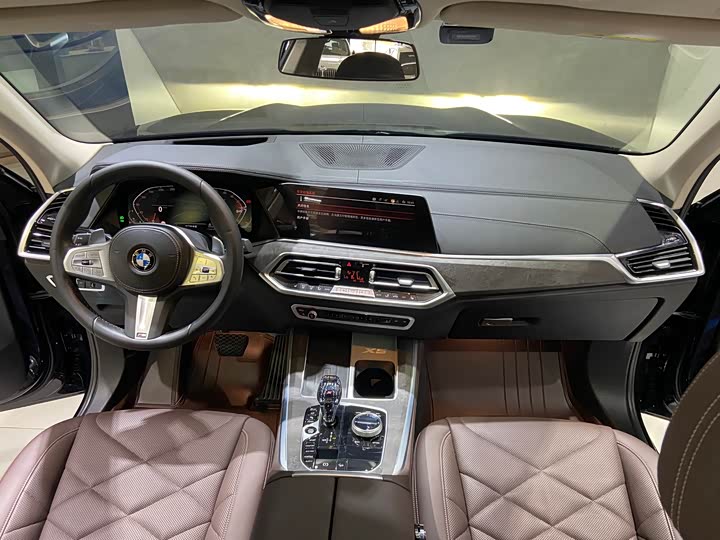 Фото 12 - BMW X5