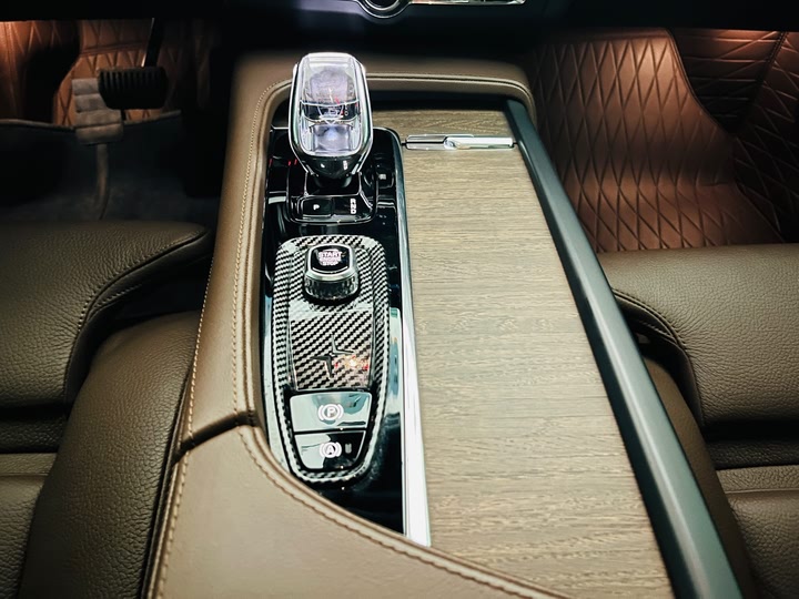 Фото 18 - Volvo S90