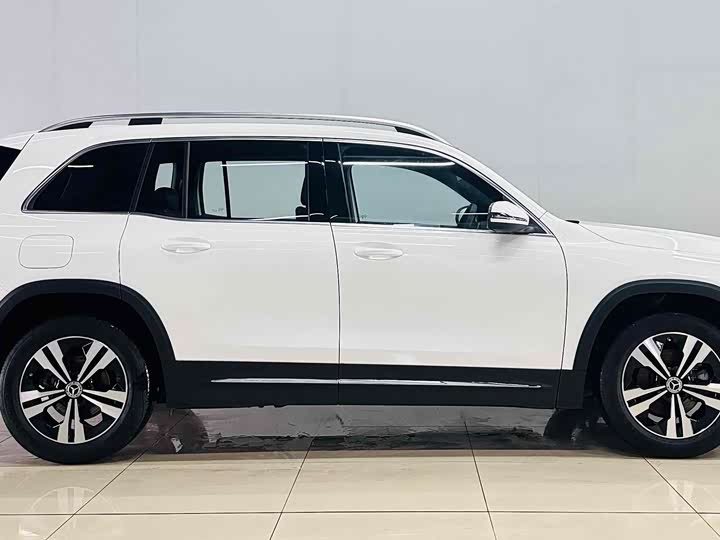 Фото 3 - Mercedes-Benz GLB-Class