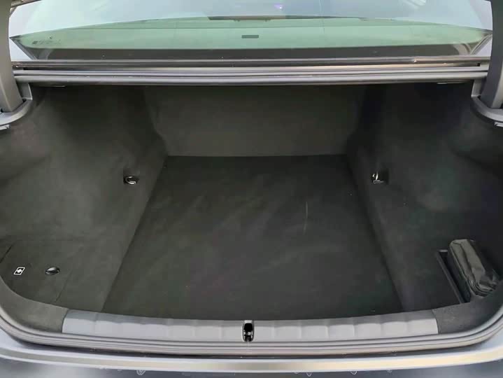 Фото 12 - BMW 7 Series