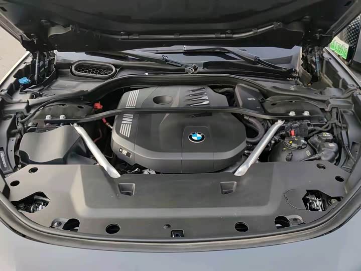 Фото 13 - BMW 7 Series