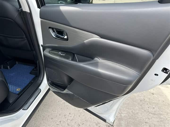 Фото 26 - Nissan Murano