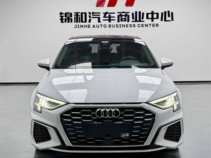 Фото 2 - Audi A3