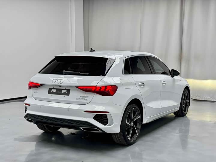 Фото 8 - Audi A3