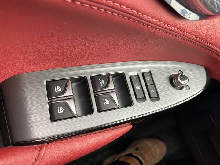 Фото 15 - Changan CS75 Plus