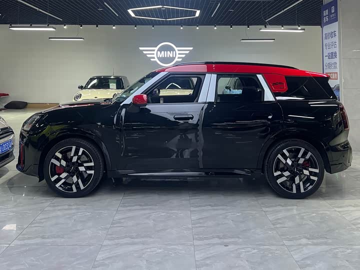 Фото 3 - Mini Countryman JCW
