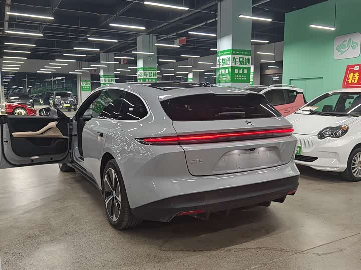 Фото 3 - Nio ET5T