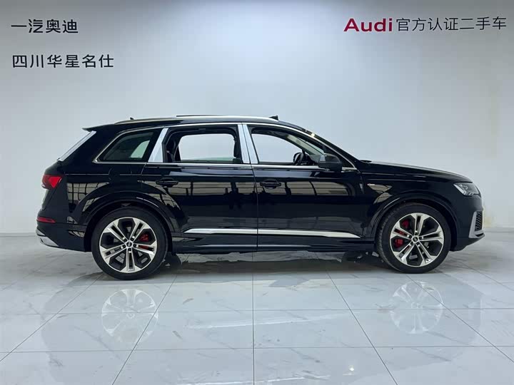 Фото 3 - Audi Q7