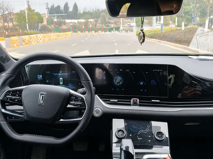 Фото 4 - Bestune B70S