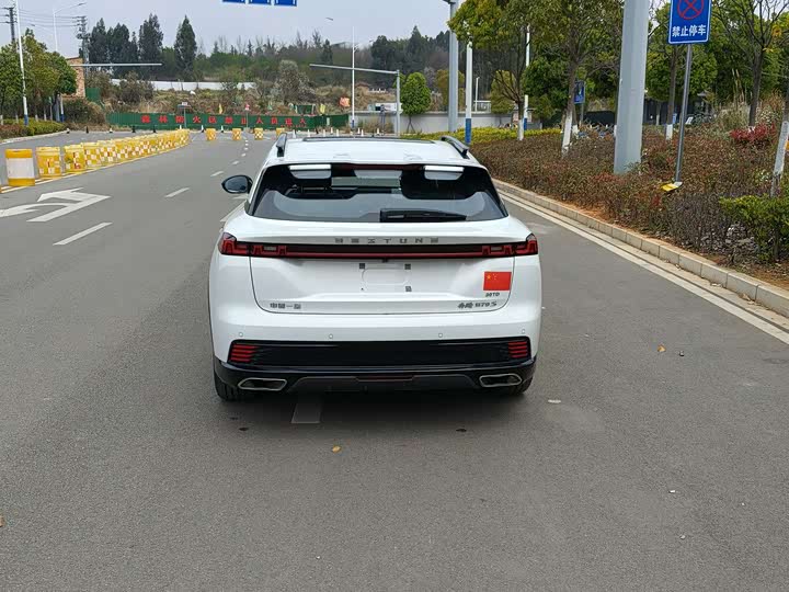 Фото 6 - Bestune B70S