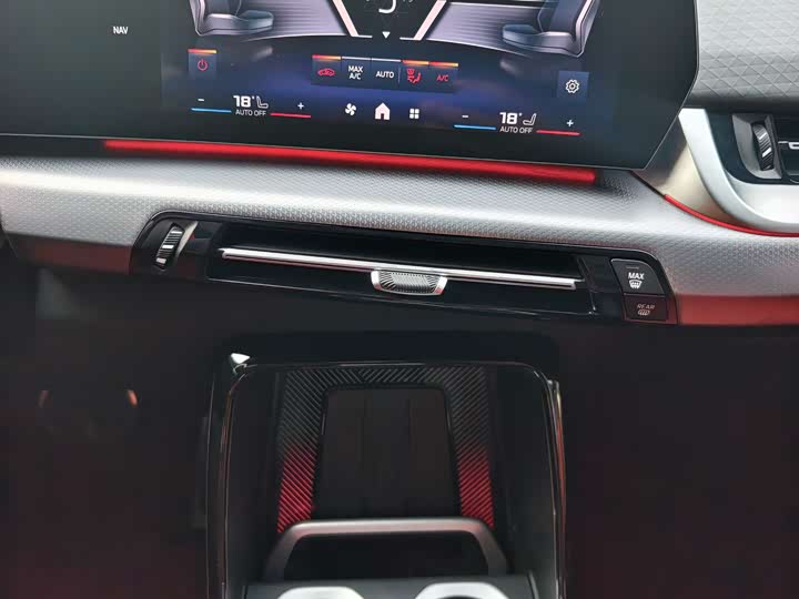 Фото 15 - BMW X2