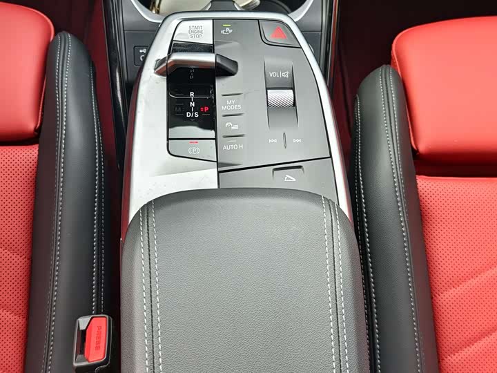 Фото 16 - BMW X2