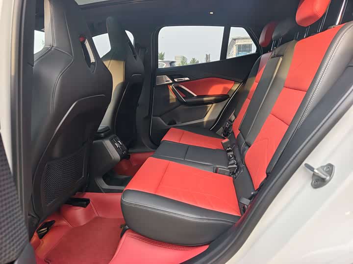 Фото 17 - BMW X2