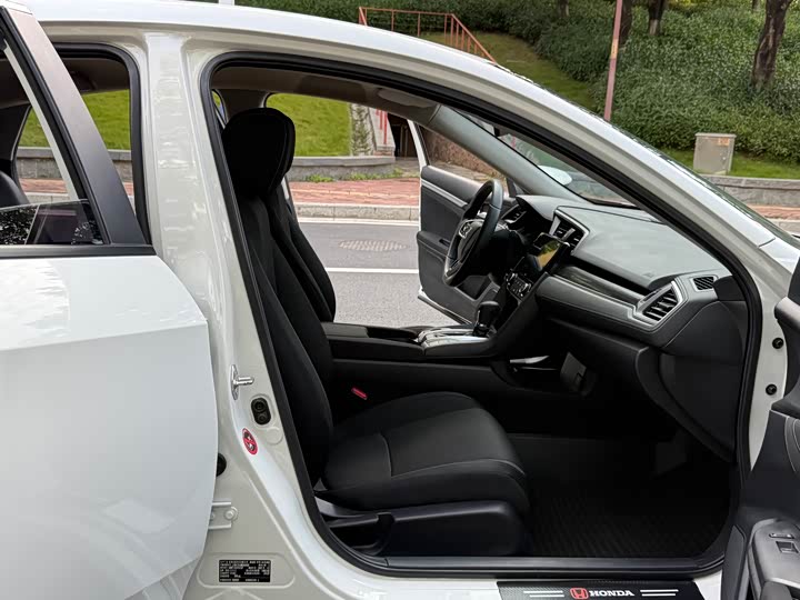 Фото 15 - Honda Civic