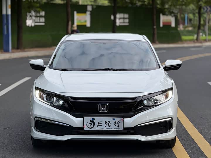 Фото 2 - Honda Civic