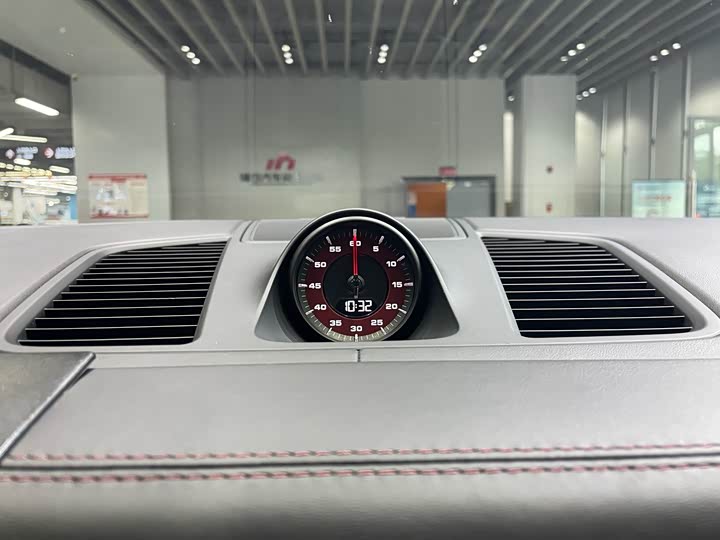 Фото 15 - Porsche Cayenne