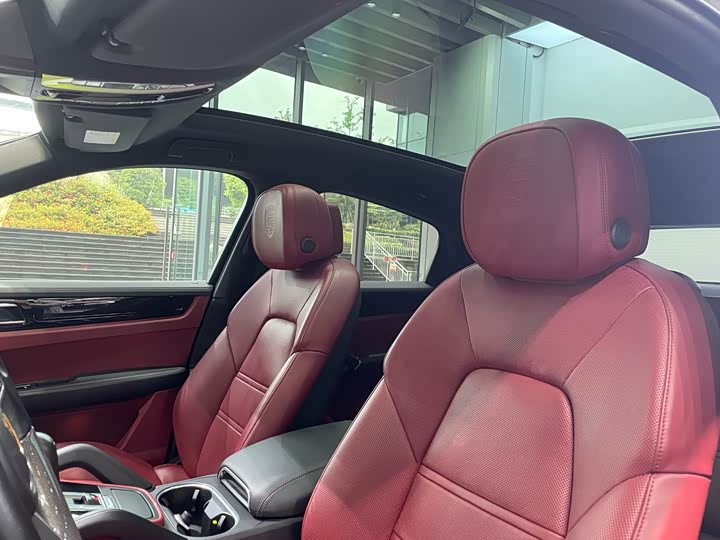 Фото 20 - Porsche Cayenne