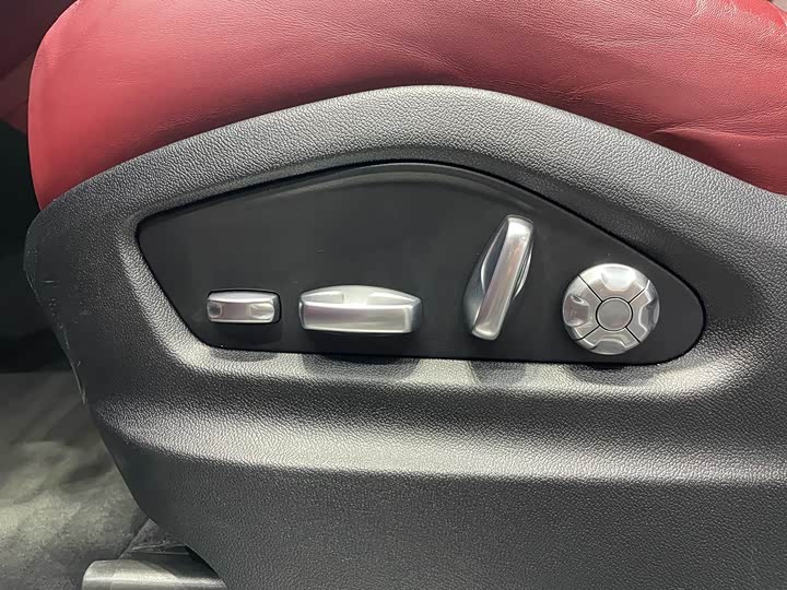 Фото 23 - Porsche Cayenne