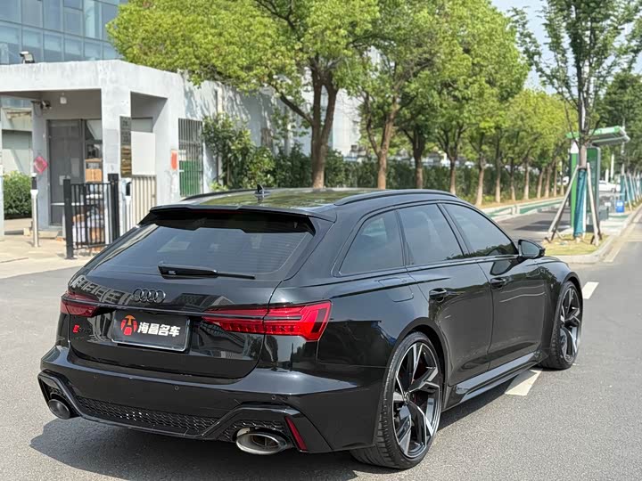 Фото 6 - Audi RS 6