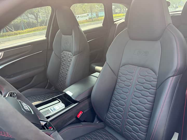 Фото 8 - Audi RS 6