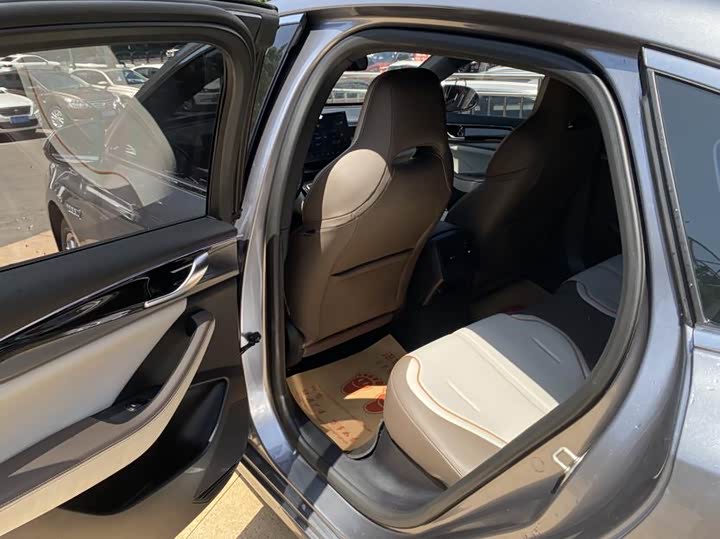 Фото 11 - BYD Qin Plus