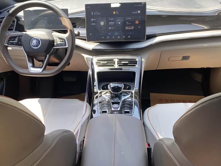 Фото 17 - BYD Qin Plus